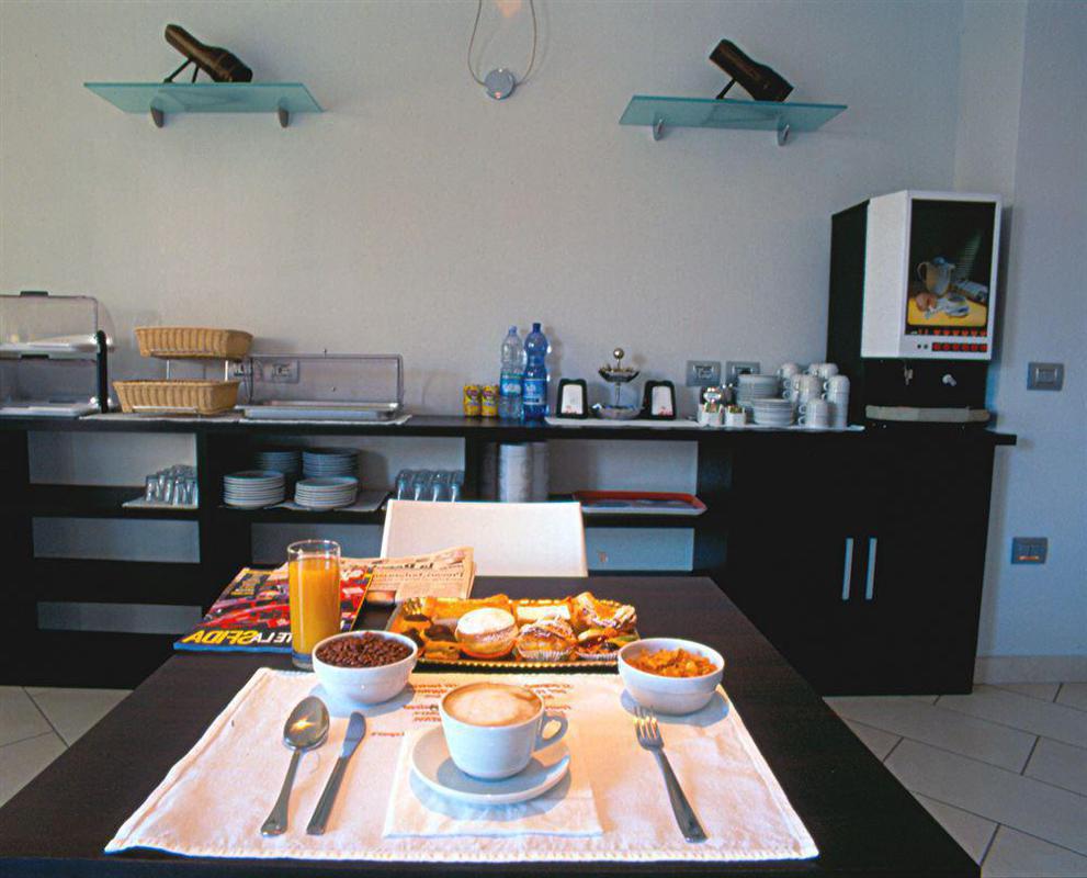 Hotel Paradise Airport Forli Ngoại thất bức ảnh